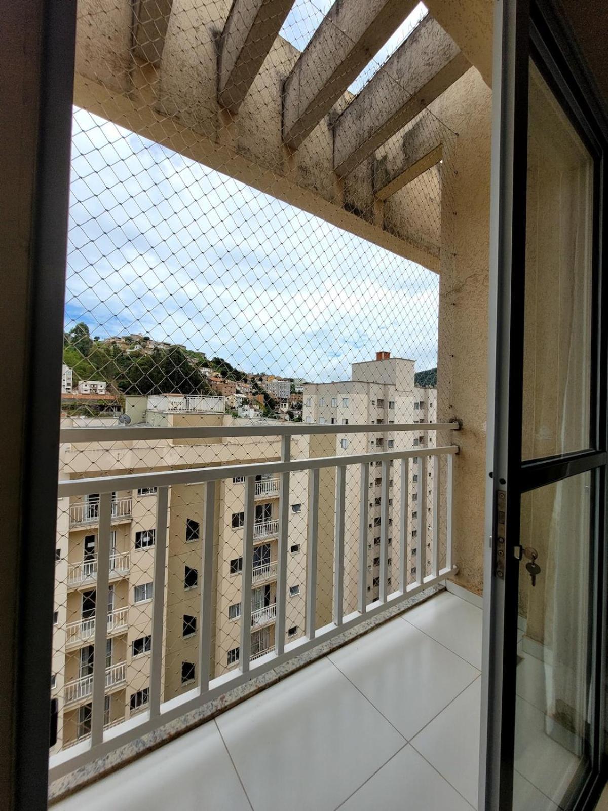 Grande No Centro C/ Cozinha Completa Varanda Apartamento