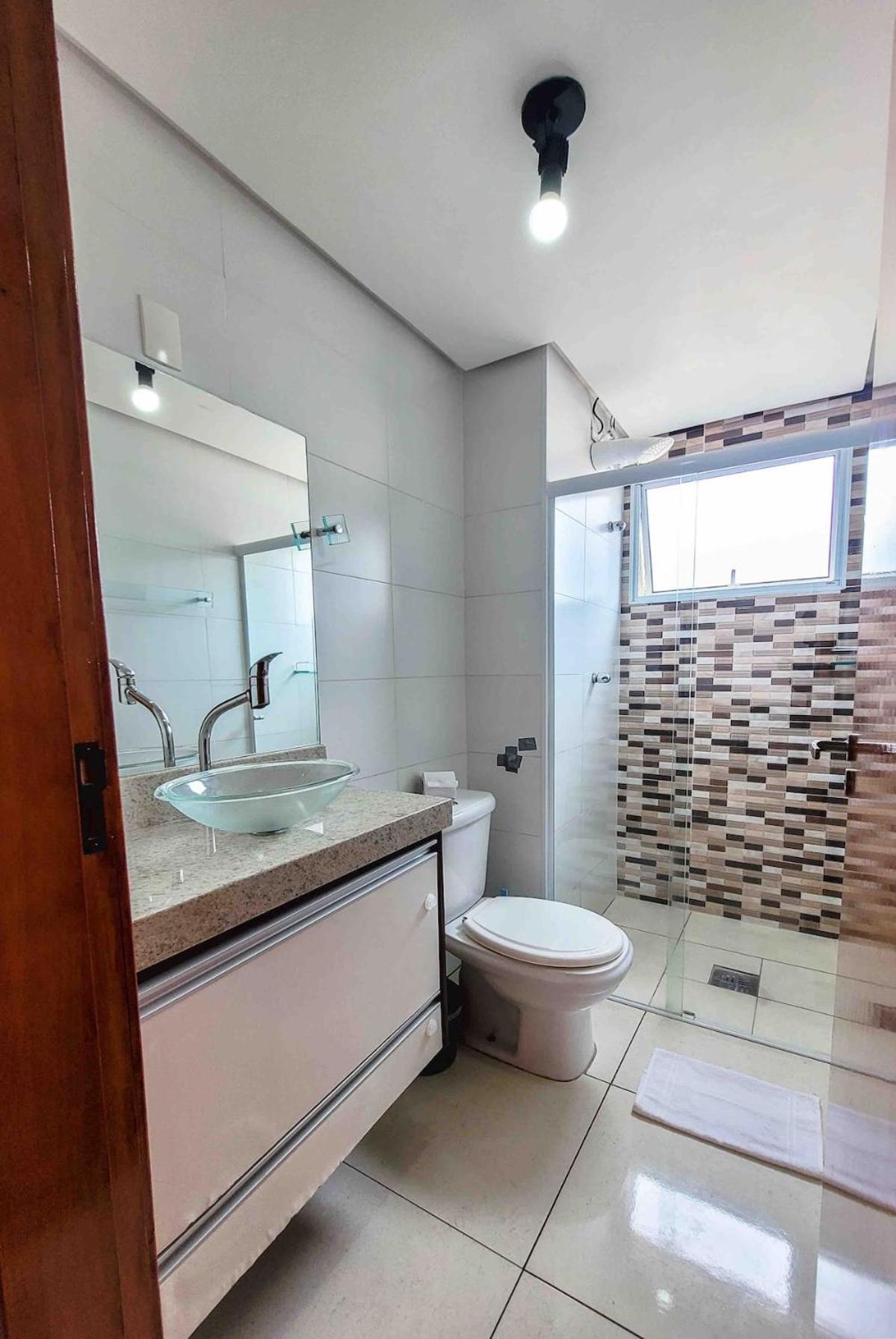 Apartamento Grande No Centro C/ Cozinha Completa Varanda Poços de Caldas