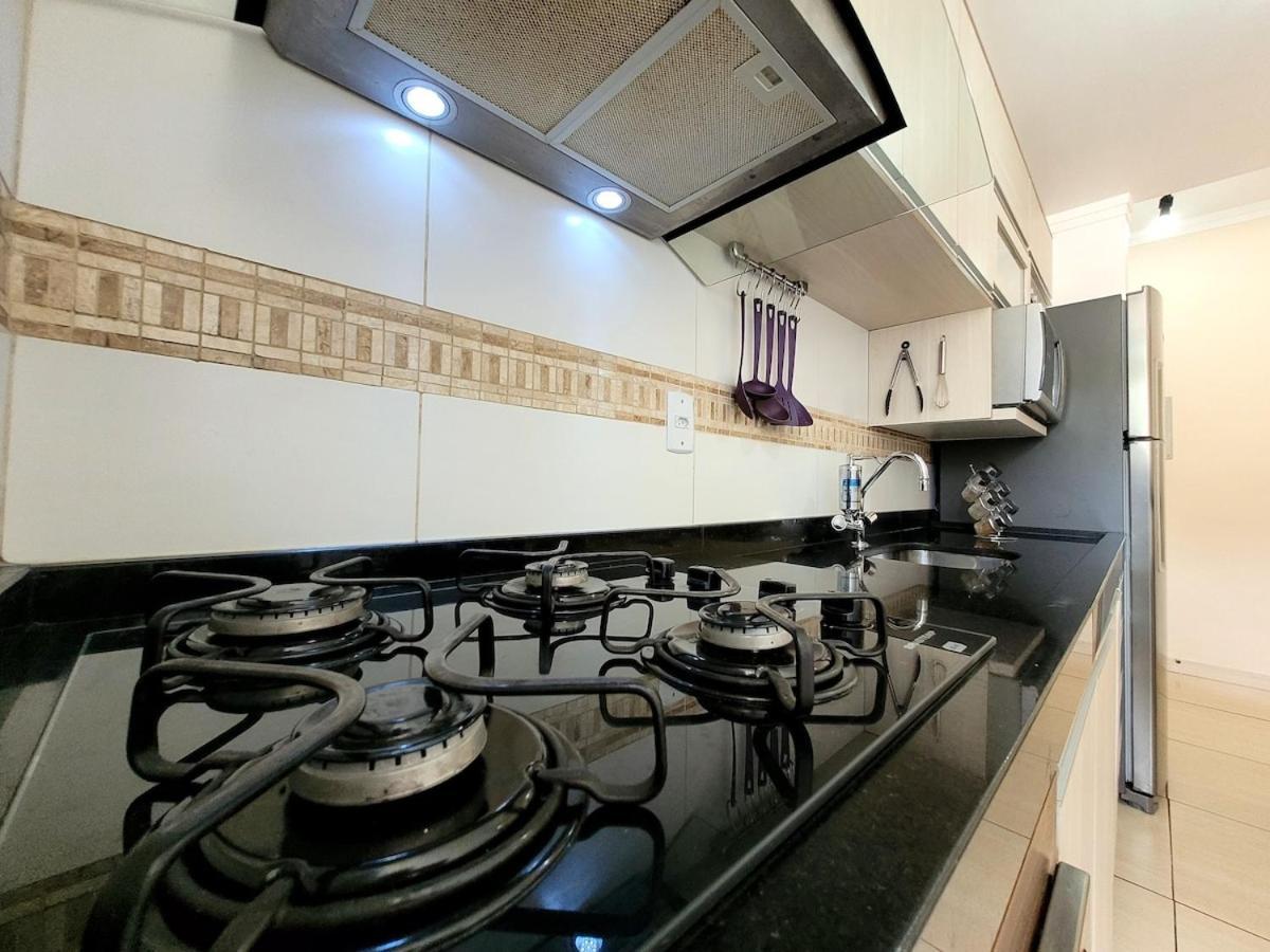 Grande No Centro C/ Cozinha Completa Varanda * Pocos de Caldas